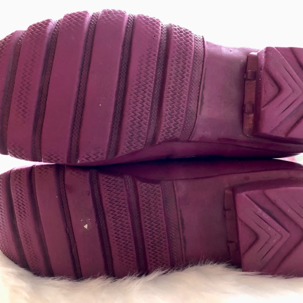 Tall Hunter Rain Boots, Size 9, Raspberry - Picture 10 of 13